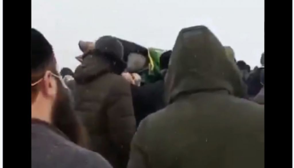 Τσετσενία : 200 άτομα στην κηδεία του δολοφόνου του Σ. Πατί