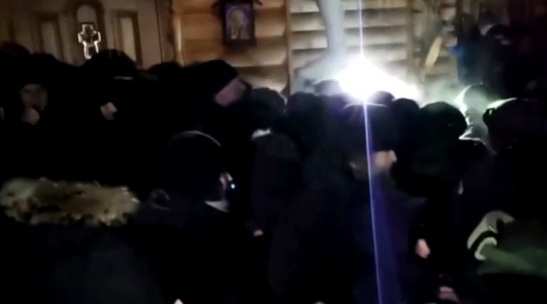 Ρωσία : Συνελήφθη πρώην ιερέας που κατηγορείται ότι προέτρεπε μοναχές να αυτοκτονήσουν