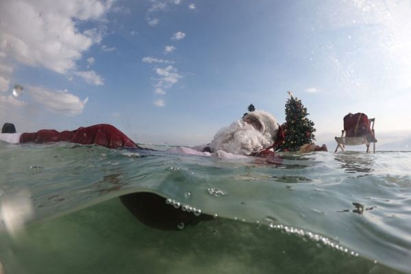 Πρέβεζα : Ο Άγιος Βασίλης έφτασε από την παραλία [εικόνες]