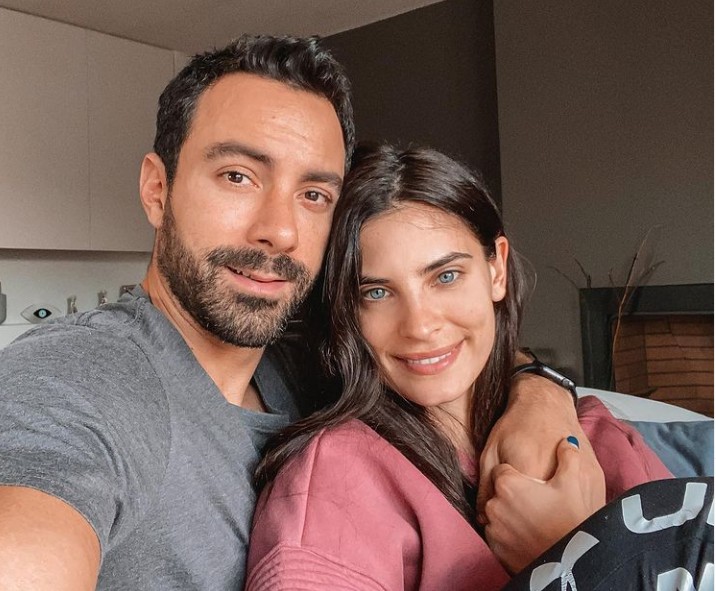 Χριστίνα Μπόμπα – Σάκης Τανιμανίδης : Περιμένουν δίδυμα – Οι αναρτήσεις της εγκυμοσύνης