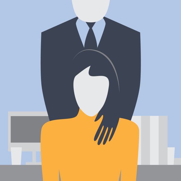 «Έφευγα από το μαγαζί και κοιτούσα πίσω μου αν με ακολουθεί» : 9 στις δέκα Ελληνίδες παρενοχλούνται σεξουαλικά στην εργασία τους