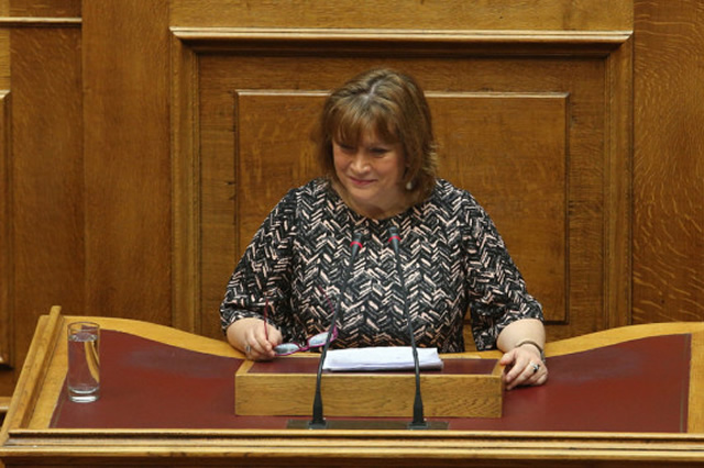 Αντιδράσεις για σχόλιο της Αφροδίτης Σταμπουλή: «Ο δεξιός φτωχός είναι ηλίθιος»