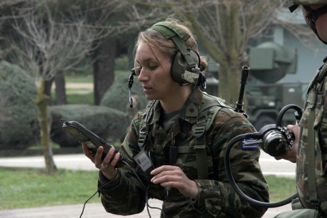 Στεφανής : Υπό εξέταση η εθελοντική υπηρέτηση γυναικών στην Εθνοφυλακή