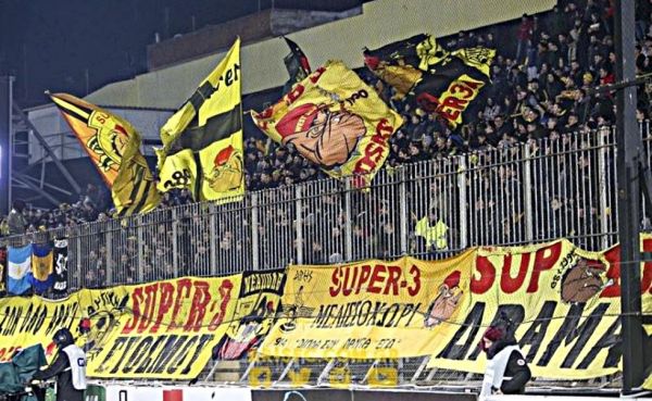 SUPER 3 : «Θα σας λερώσουμε τη μπουγάδα της προπαγάνδας σας»