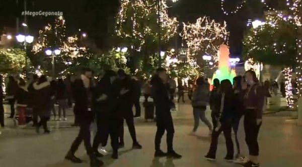 Κοροναϊός : «Πλημμύρισε» κόσμο το κέντρο της Αθήνας παρά το lockdown