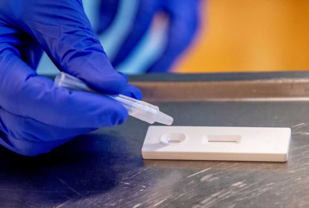 Παγκόσμιος Ιατρικός Σύλλογος : Τα rapid test παρέχουν μόνο παραπλανητική ασφάλεια