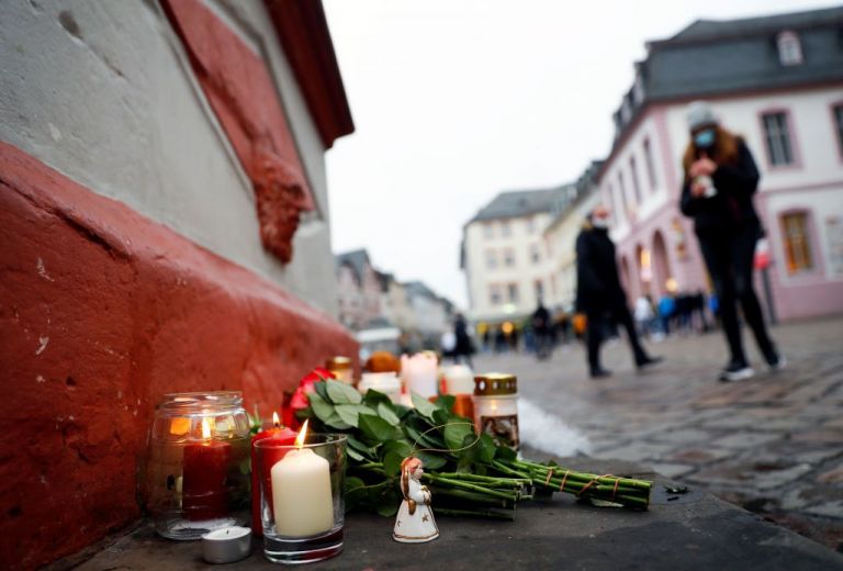 Τριρ : Συγκλονιστικό βίντεο ντοκουμέντο με το τζιπ που παρέσυρε στο θάνατο πεζούς