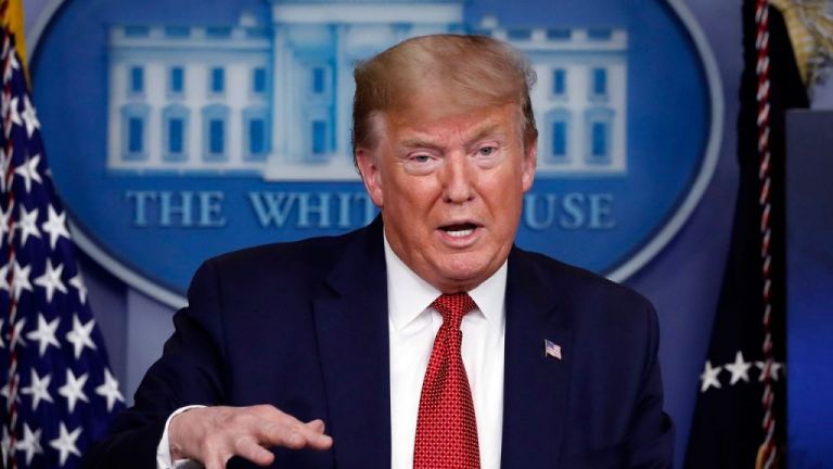 Τραμπ : Απειλεί πάλι με επίθεση το Ιράν – Εξέτασε «φάσμα επιλογών»