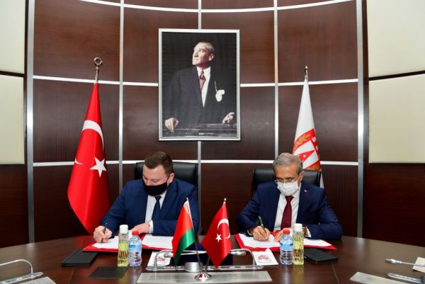 Τουρκία : Υπέγραψε αμυντικές συμφωνίες και με τη Λευκορωσία