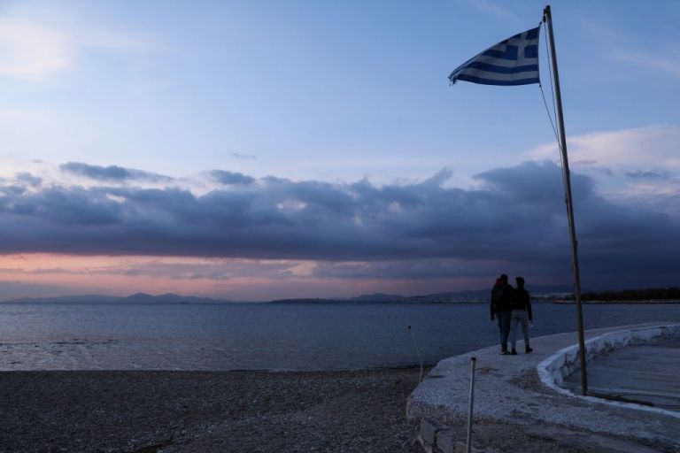Κοροναϊός : Τριψήφιος αριθμός κρουσμάτων σε Αττική, Θεσσαλονίκη και Λάρισα – Ο χάρτης της διασποράς