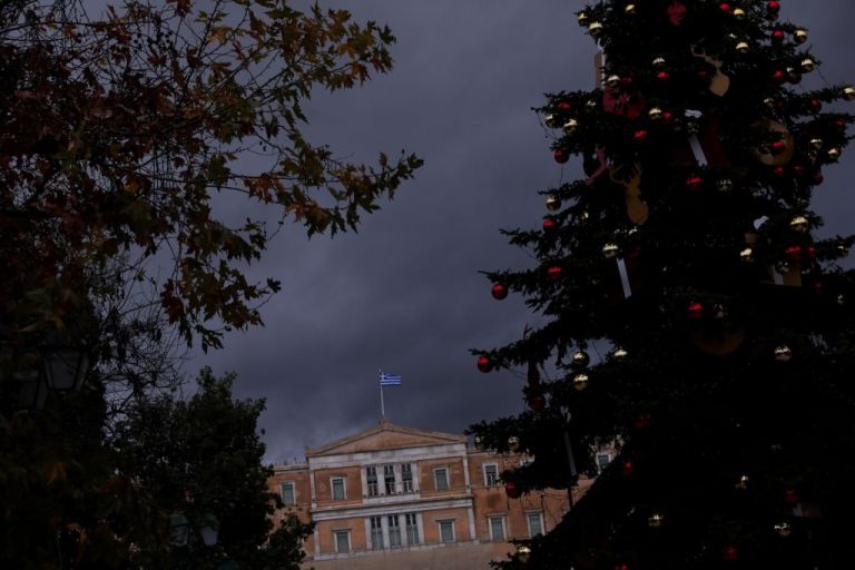 Lockdown : Φόβοι ειδικών για αναζωπύρωση του κοροναϊού μετά τις γιορτές