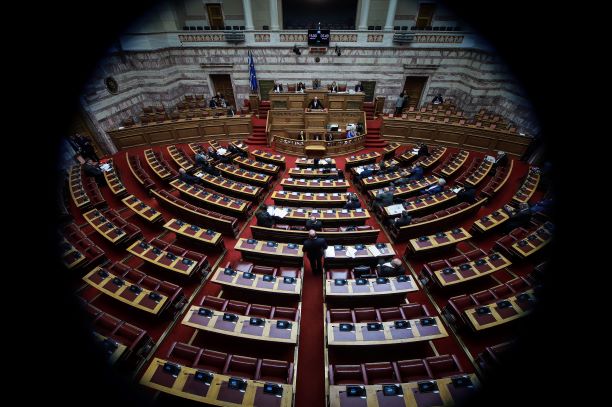 Στις κρίσιμες καμπές χρειάζονται ουσιαστικές αντιπαραθέσεις και πραγματικές συναινέσεις