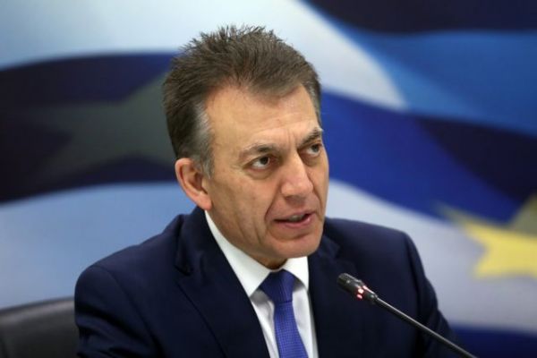 Βρούτσης : Αυξήσεις για σχεδόν δύο εκατ. μισθωτούς το 2021