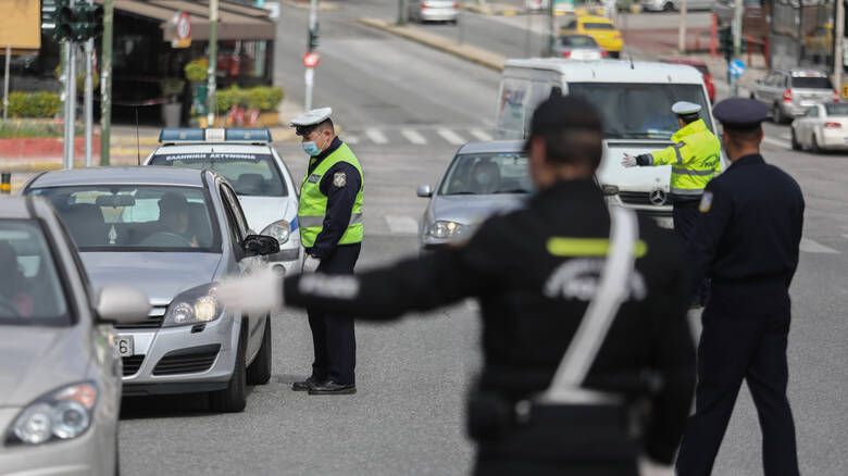 Κοροναϊος : Εντατικοί έλεγχοι της αστυνομίας – Βεβαιώθηκαν 1.051 παραβάσεις