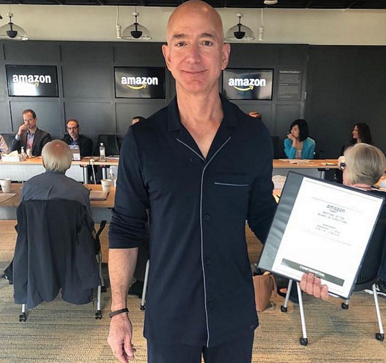 Amazon : Εργαζόμενοι παραπονιούνται για τις συνθήκες εργασίας και τους χαμηλούς μισθούς