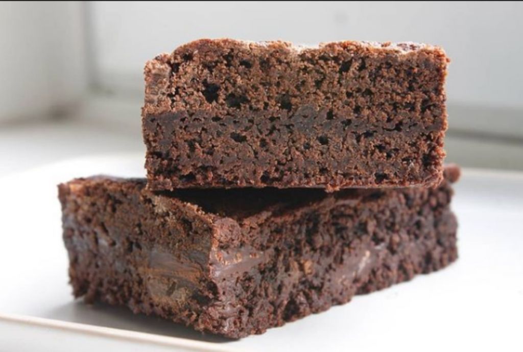 Μπράουνις : Συνταγή με μαυρομάτικα φασόλια, χωρίς γλουτένη