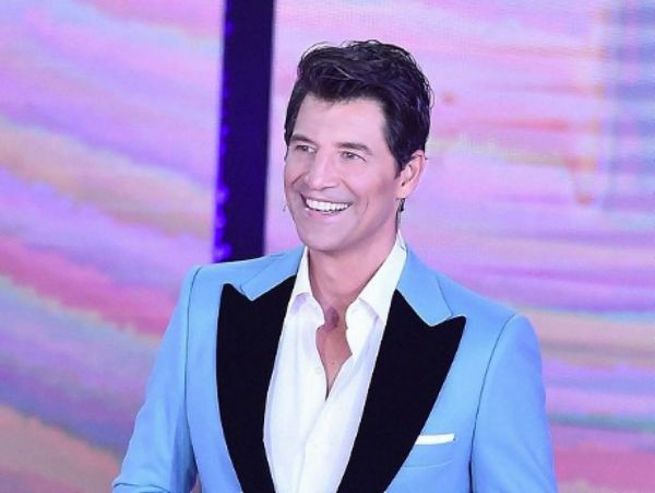 Σάκης Ρουβάς : Οι ευχές που έδωσε και η οικογενειακή φωτογραφία με αφορμή τα Χριστούγεννα