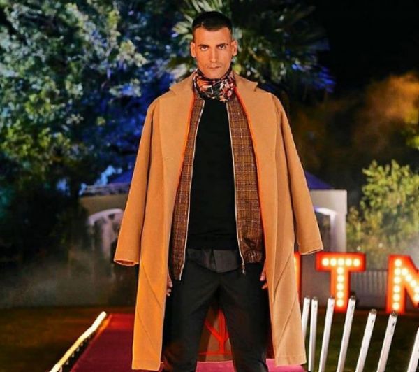 GNTM : Ο Δημοσθένης καλοπερνάει τις γιορτές του με γυναίκες του…Bachelor