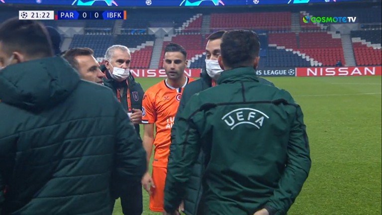 Μπουρούκ προς τον 4ο : «Τον απέβαλες λόγω του χρώματός του»