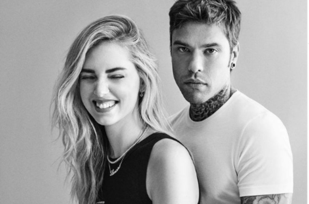 Κιάρα Φεράνι : Ο σύζυγος της μεταμφιέστηκε σε Άγιο Βασίλη και είναι αγνώριστος