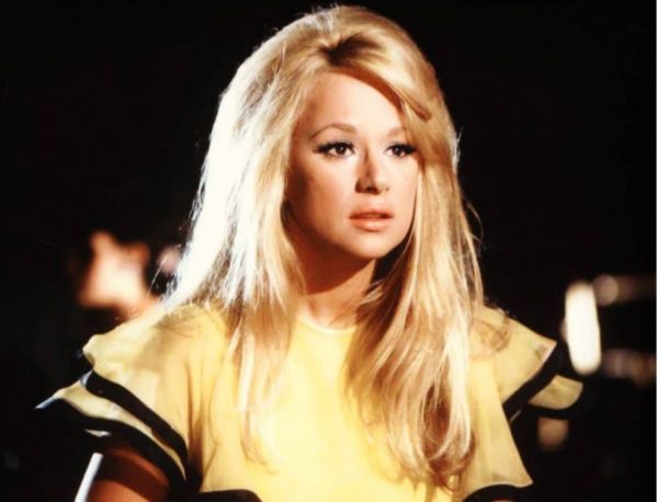 Αλίκη Βουγιουκλάκη: Το άγνωστο ατύχημα σε ταξίδι της στην Σκωτία