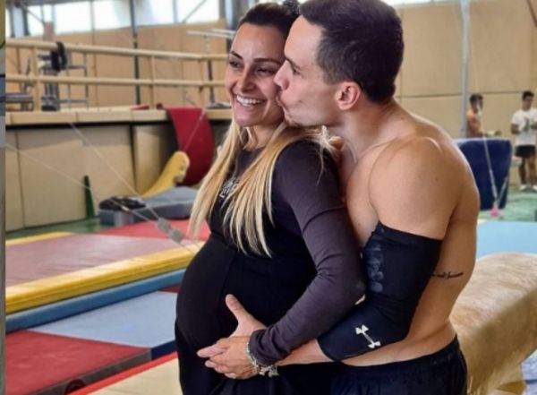 Λευτέρης Πετρούνιας : Το μήνυμα και η πρώτη φωτογραφία με το μωρό