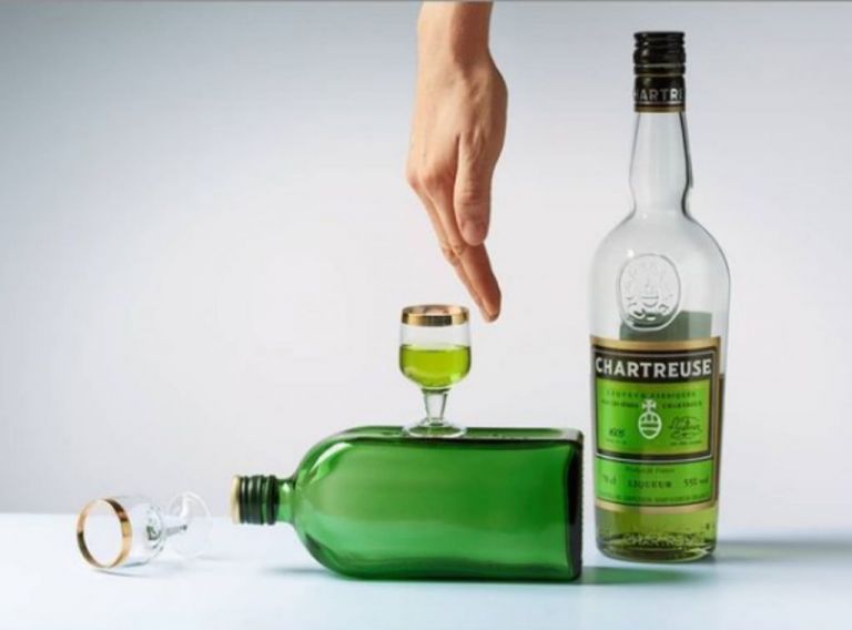 Chartreuse : Η μυστική συνταγή του ελιξίριου που γνωρίζουν μόνο δύο μοναχοί