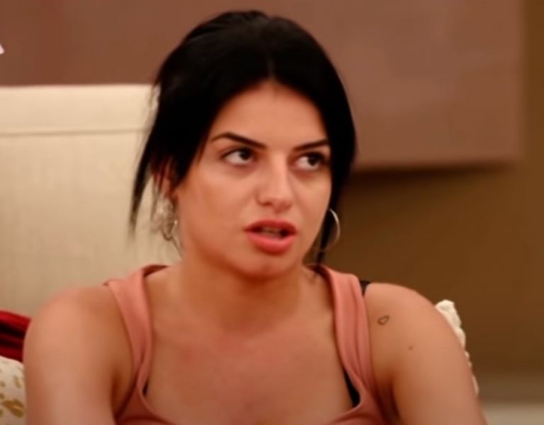 Bachelor: Έξαλλη από ζήλια η Αντζελίνα με τον Παναγιώτη