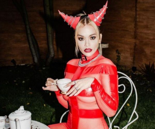 Ρίτα Όρα : Η συγγνώμη στο Instagram και το πρόστιμο για το πάρτι γενεθλίων της