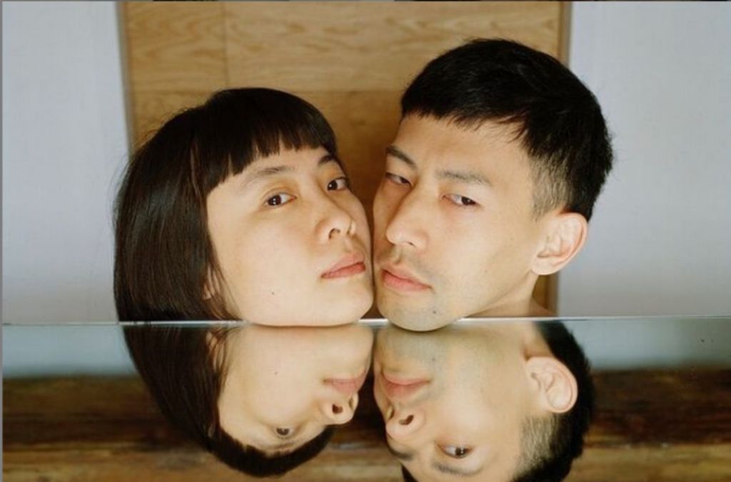 Γιτζούν Λιάο : Οι σουρεαλιστικές φωτογραφίες που «ταράζουν» τα στερεότυπα των σχέσεων
