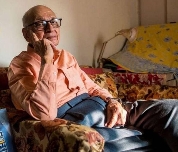 Μαχίντερ Γουάτσα : Πέθανε ο πιο διάσημος sexpert της Ινδίας