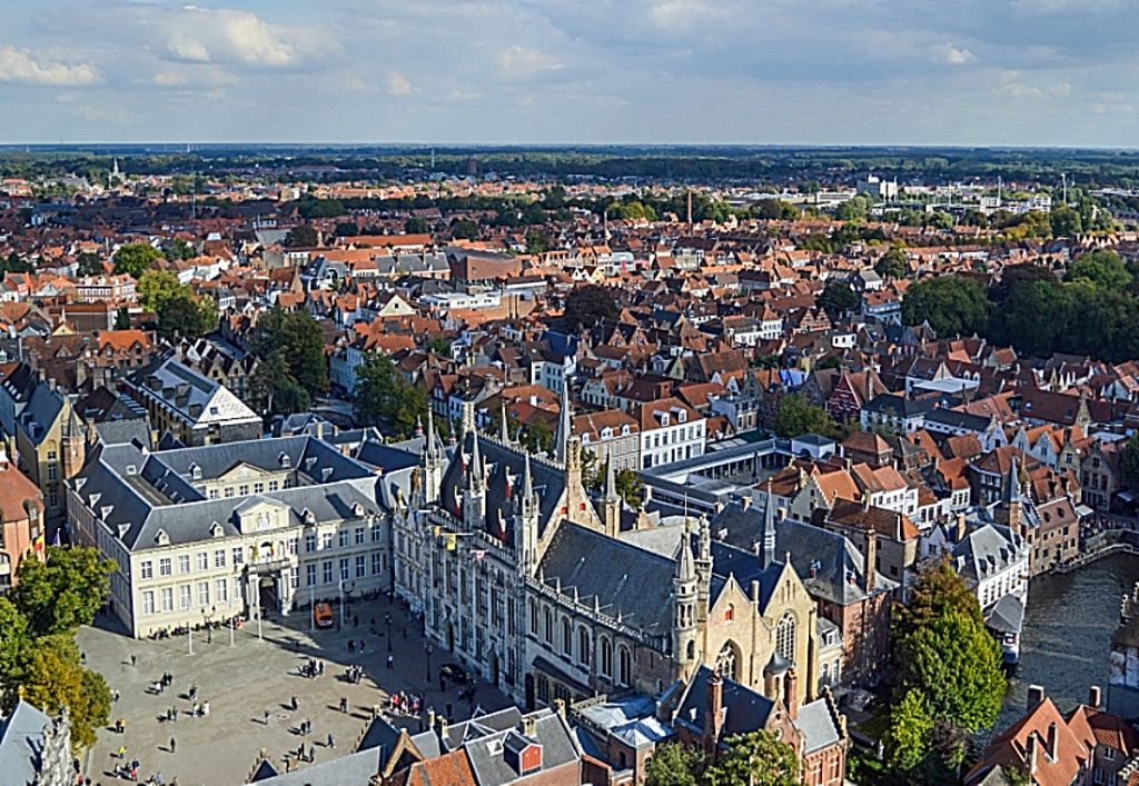 Μπριζ : Μια πόλη βγαλμένη από τον Μεσαίωνα