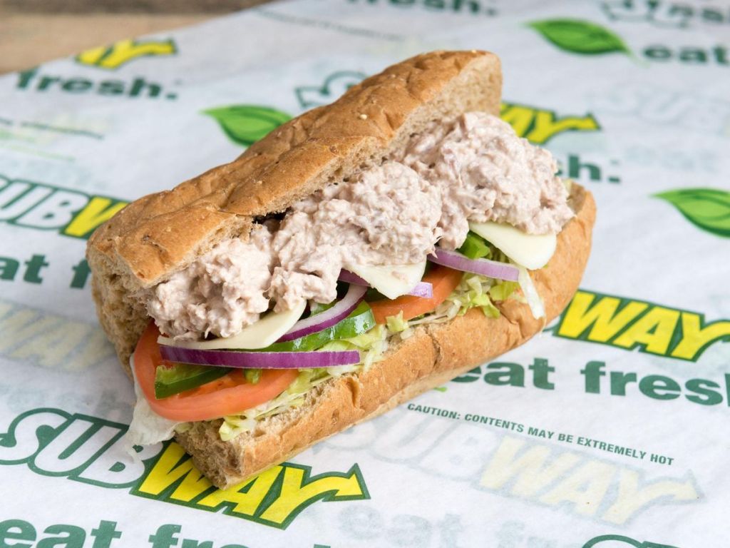 Τα σάντουιτς τόνου της Subway δεν έχουν τόνο, σύμφωνα με μήνυση