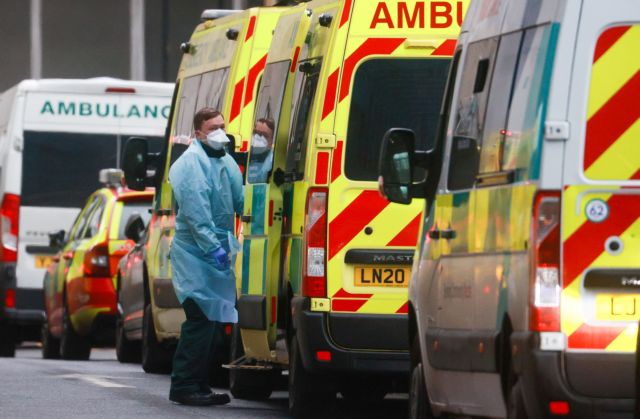 Κοροναϊός : Εφιαλτική κατάσταση στα νοσοκομεία του Λονδίνου - Σε κατάσταση «μείζονος συμβάντος» η πόλη