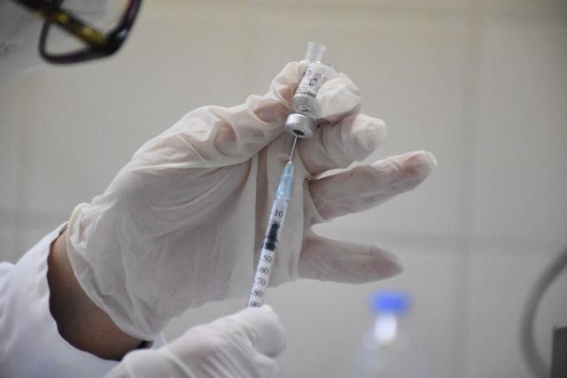 Θεοδωρίδου : Γιατί είναι απαραίτητες οι δύο δόσεις εμβολίου