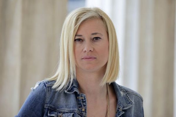 Η προκλητική Ραχήλ Μακρή μιλά για… επανάσταση στις ΗΠΑ