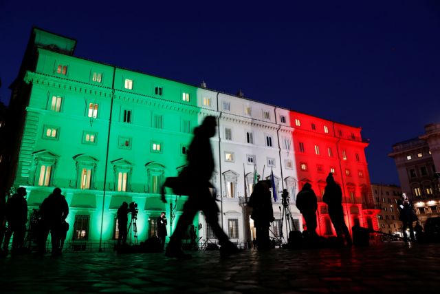 Ιταλία : Πολιτική κρίση - Παραιτούνται υπουργοί του Ρέντσι