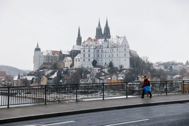 Κοροναϊός – Γερμανία : Πρόθυμοι να εμβολιαστούν δύο στους τρεις
