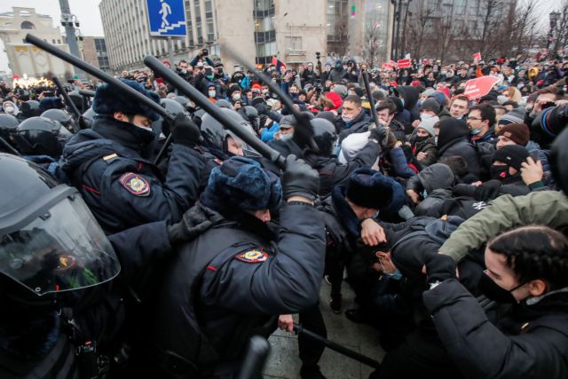 Ρωσία : Πάνω από 3.000 συλλήψεις στις διαδηλώσεις υπέρ του Ναβάλνι