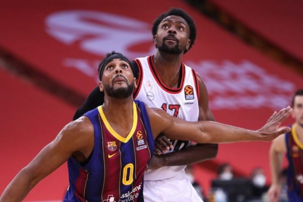 Ολυμπιακός – Μπαρτσελόνα: Σλούκας ύψωσε, Ζαν-Σαρλ κάρφωσε