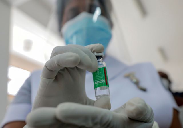 Κοροναϊός : Αναπόφευκτες οι καθυστερήσεις στην παραγωγή εμβολίων της AstraZeneca – «Πυρά» από τη Γαλλία