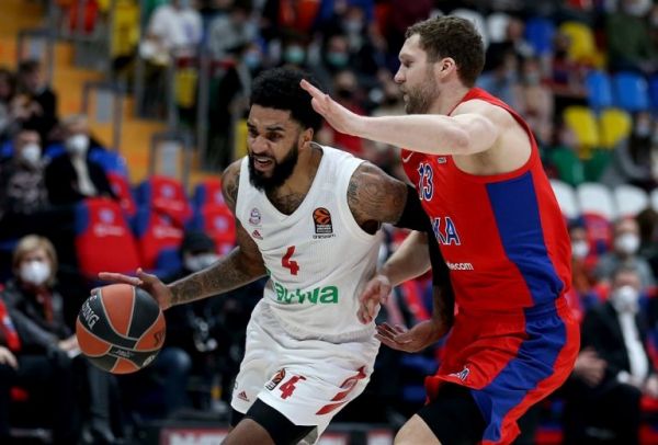 Σπουδαίο διπλό της Μπάγερν στη Μόσχα (66-69)