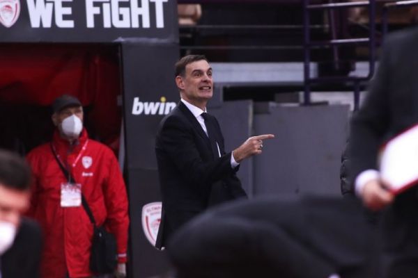 Όταν ο Μπαρτζώκας… εκρήγνυται