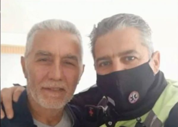 Συγκίνηση: Του έσωσε τη ζωή και τώρα φωτογραφίζονται χαμογελαστοί