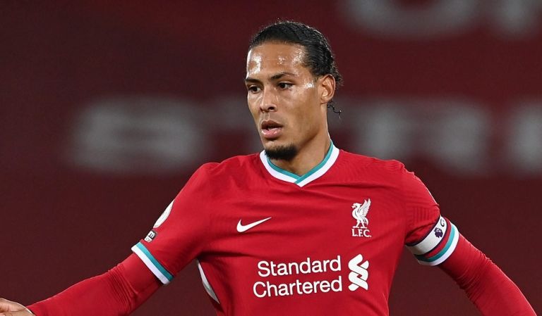 Λίβερπουλ : Πάτησε πρώτη φορά γήπεδο μετά τον τραυματισμό του ο Φαν Ντάικ