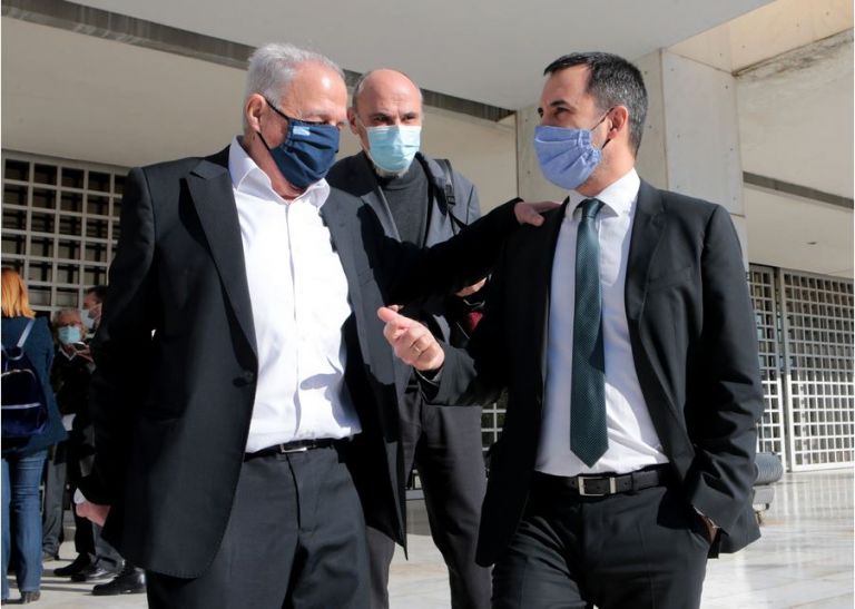 Υπόθεση Folli Follie : Στη Βουλή η δικογραφία για Φλαμπουράρη και Χαρίτση