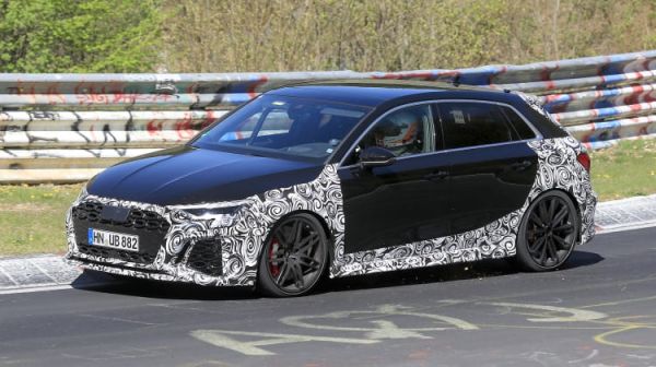 To Audi RS3 σε τροχιά ισχύος… βορείως των 400 ίππων