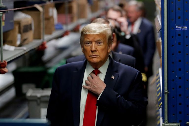 Ντόναλντ Τραμπ : Πουλά προεδρικές χάρες στη μαύρη αγορά – Τα υψηλά ποσά και οι μυστικές συζητήσεις