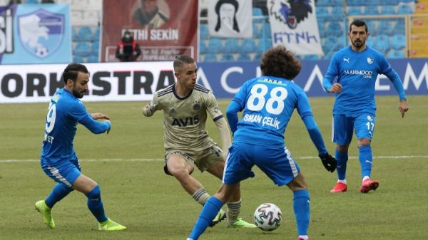 Αστάματητος Πέλκας : Με γκολ και ασίστ οδήγησε σε νέα νίκη τη Φενέρμπαχτσε