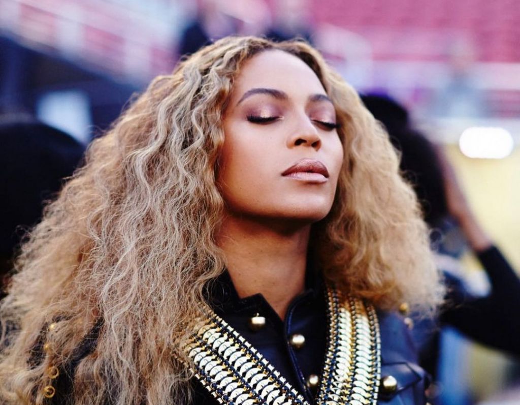 Ο makeup artist της Beyoncé εφαρμόζει αυτό το trick με το eyliner για έντονο βλέμμα